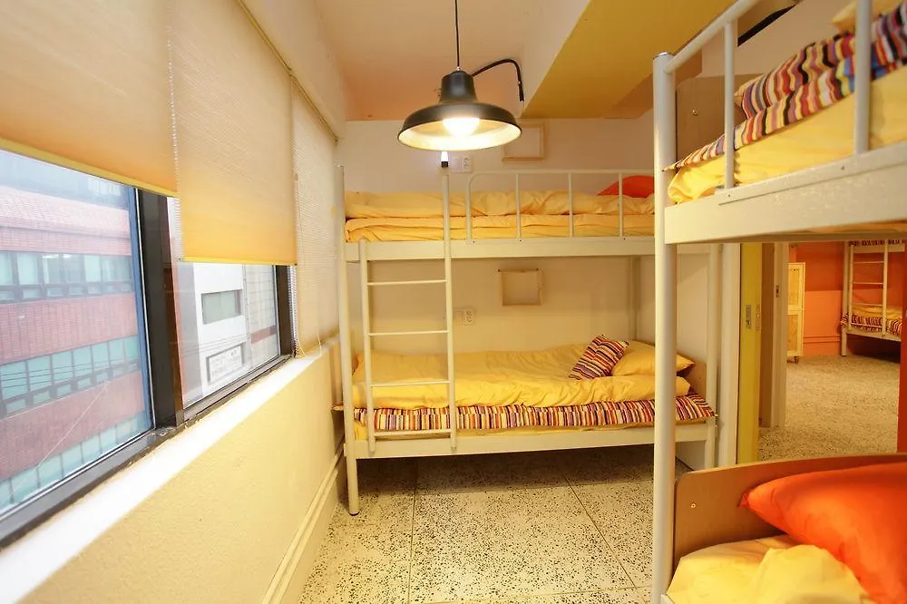 Sum Guesthouse Busan Station 2*,